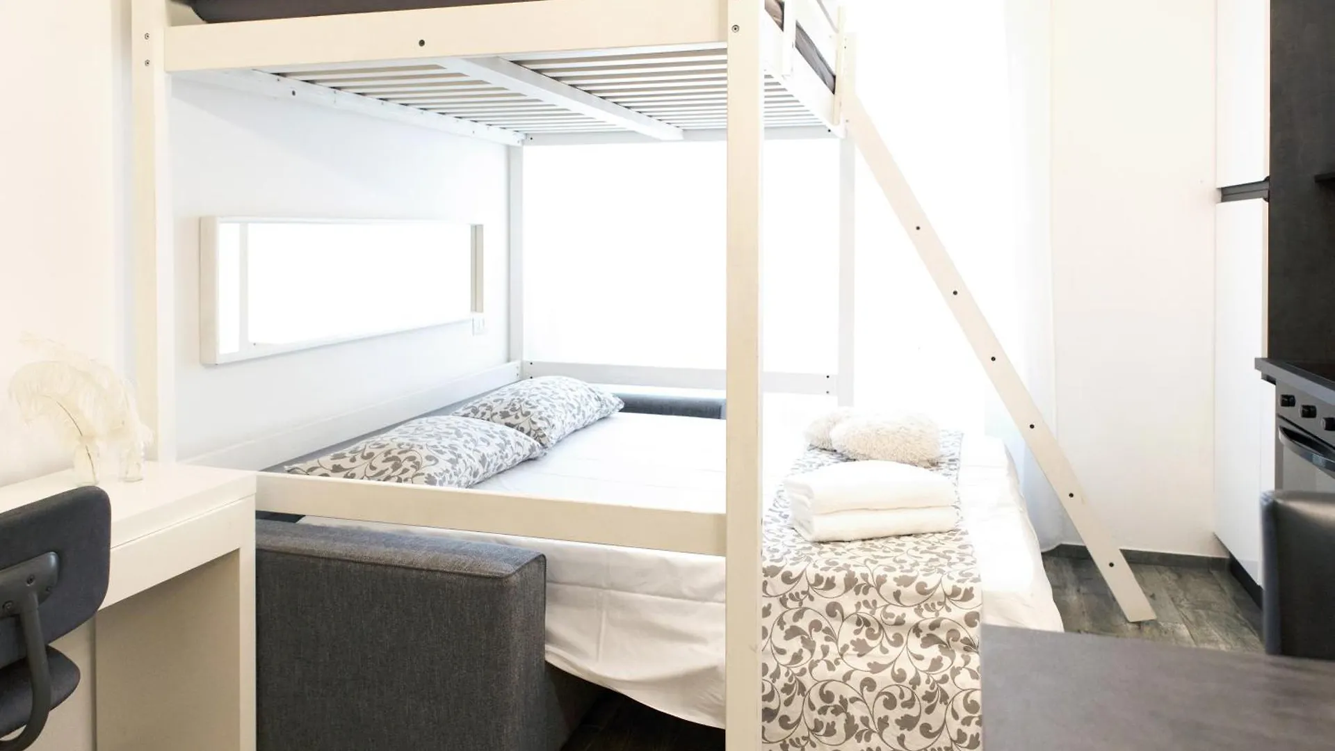 Appartamento Moderno Milan Apartment