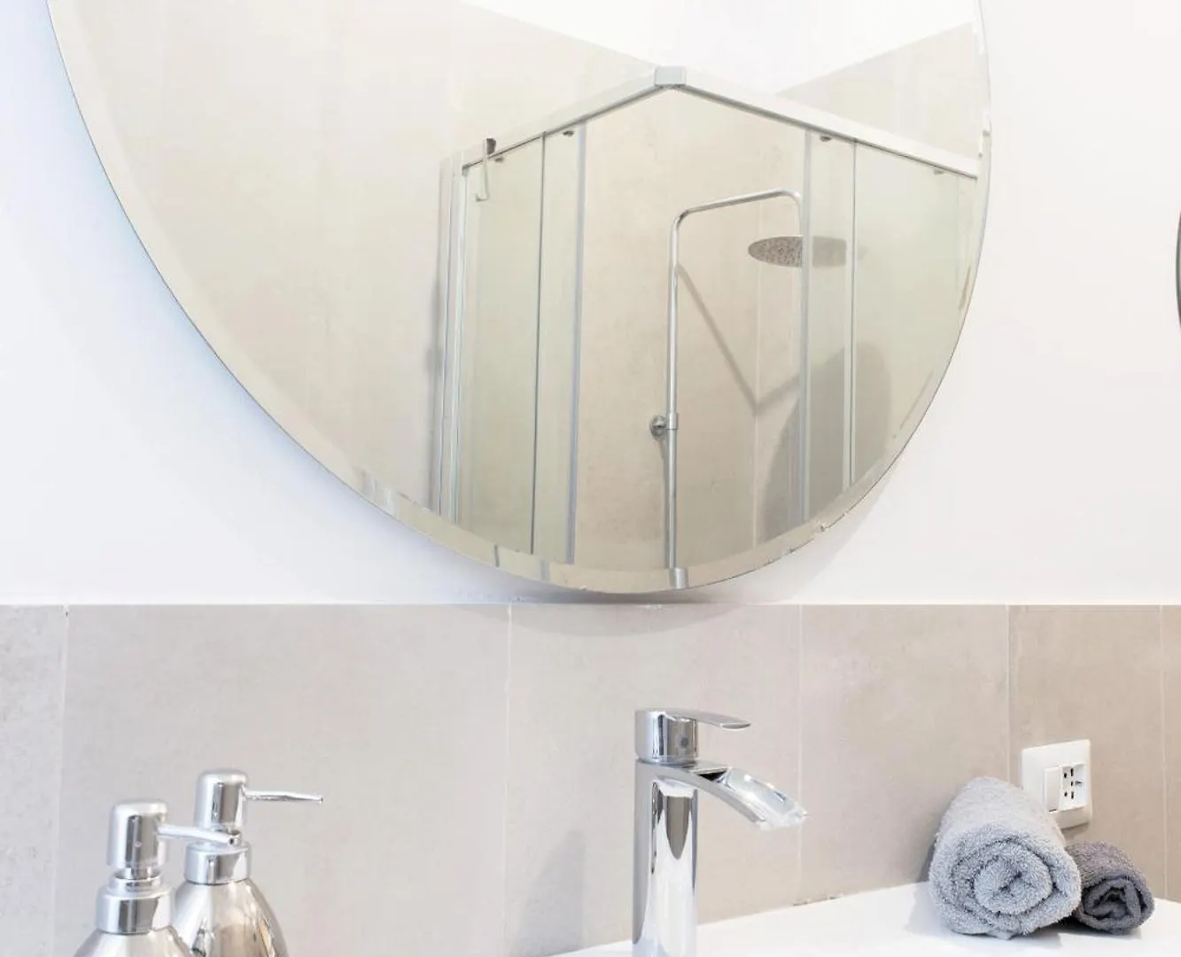 Appartamento Moderno Milan 0*,  Italy